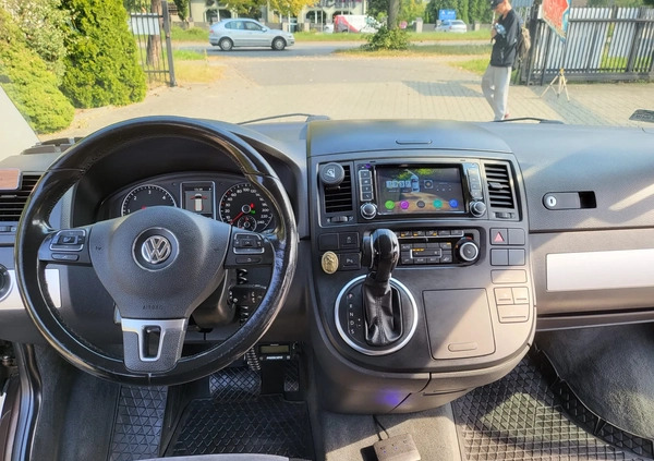 Volkswagen Multivan cena 109000 przebieg: 202000, rok produkcji 2011 z Parczew małe 154